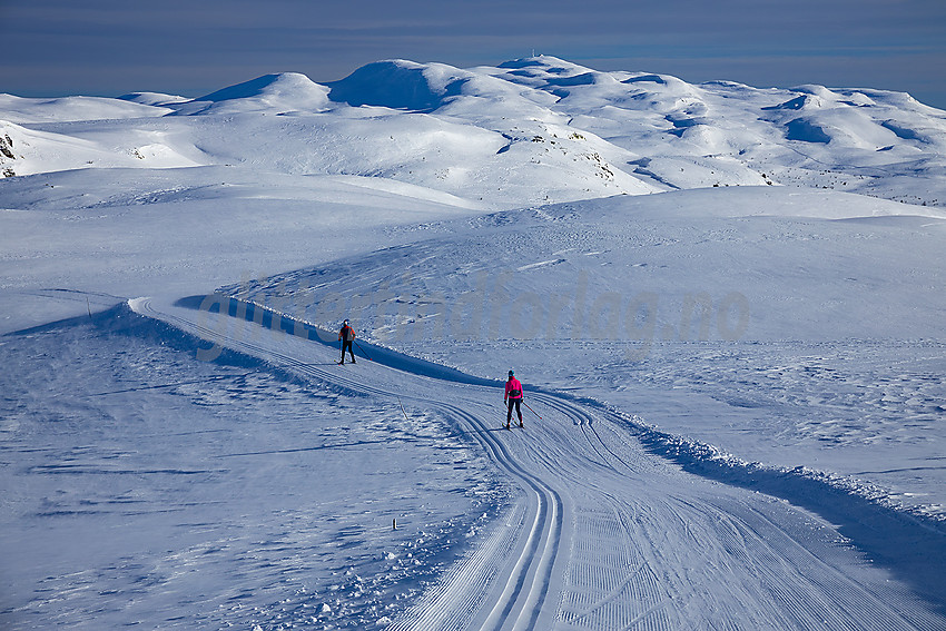 På tur østover over Jomfruslettfjellet har man en fantastisk utsikt mot Synnfjell / Spåtind.