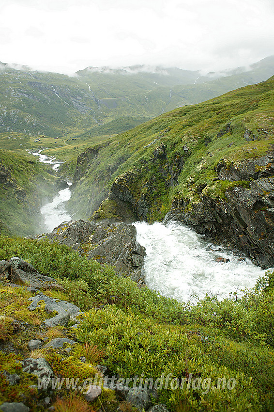 Ved utløpet av Ringsdalen med elva som tordner nedover mot Bergsdalen.