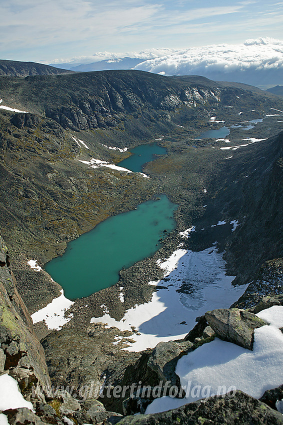 Utsikt fra Tjønnholsoksle mot Søre Tjønnholet.
