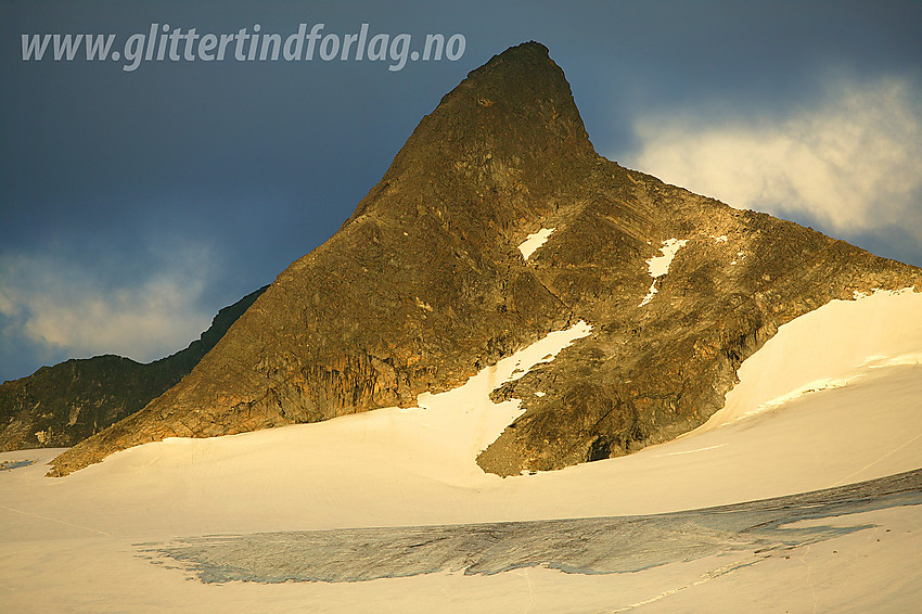 Skeie (2118 moh), en av Smørstabbtindane.