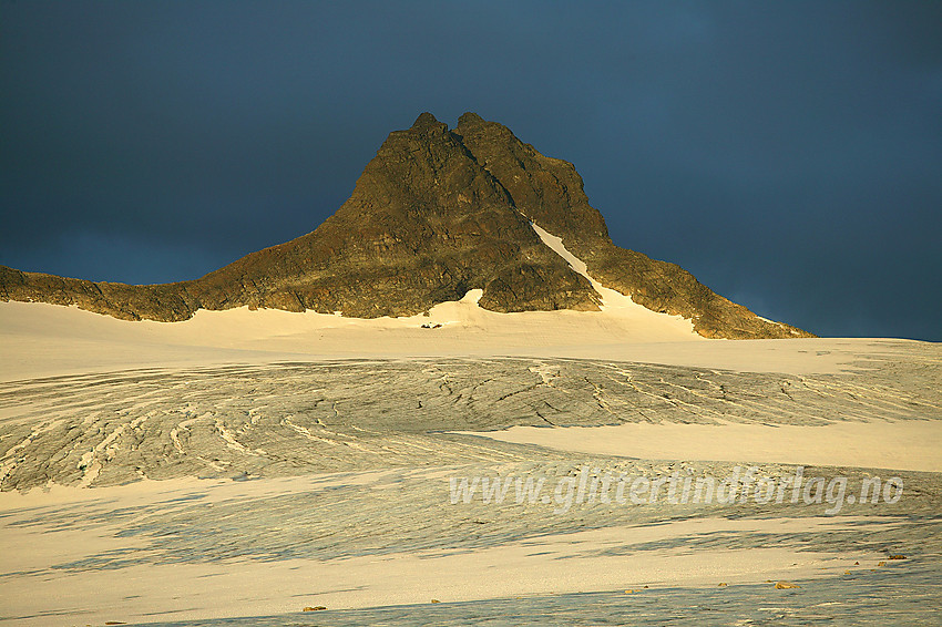 Sokse (2189 moh), en av Smørstabbtindane.