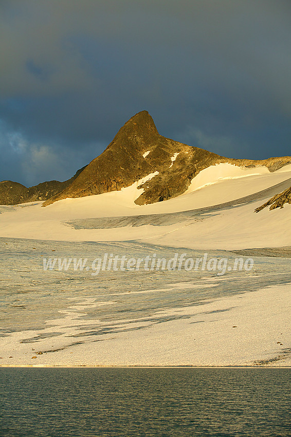 Skeie (2118 moh), en av Smørstabbtindane.