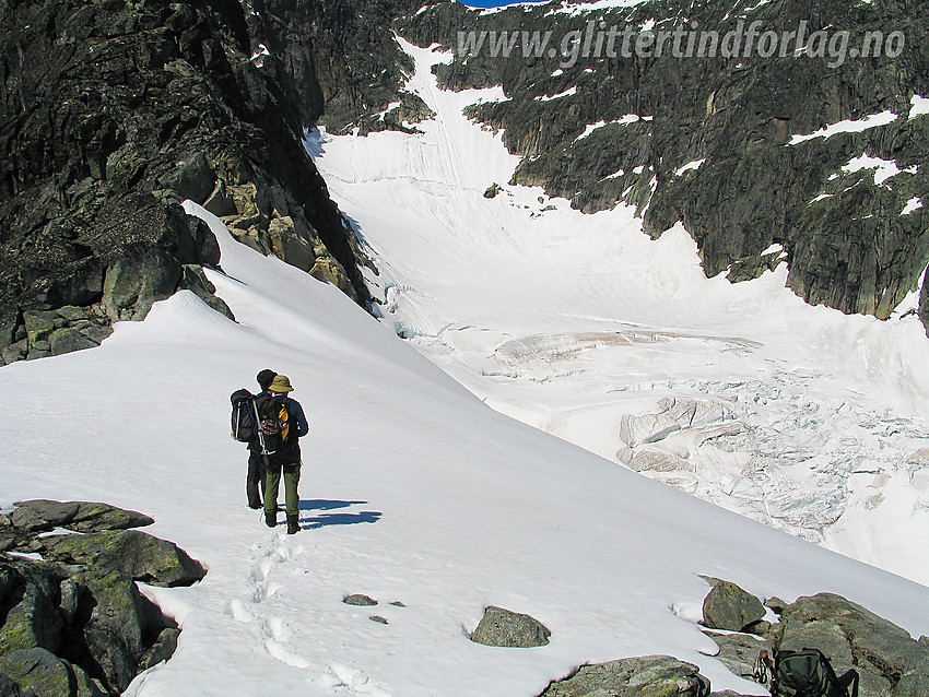 Like ved Jernskardtinden på Maradalsryggen med Maradalsbreen i bakgrunnen.