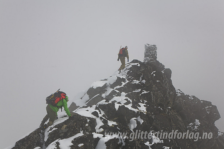 De siste meterne opp til Skarddalseggje (2159 moh) fra vest-nordvest.